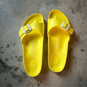 Birkenstock Madrid Eva Foam Sandal Slip On Yellow. Size 39 Women’s 8